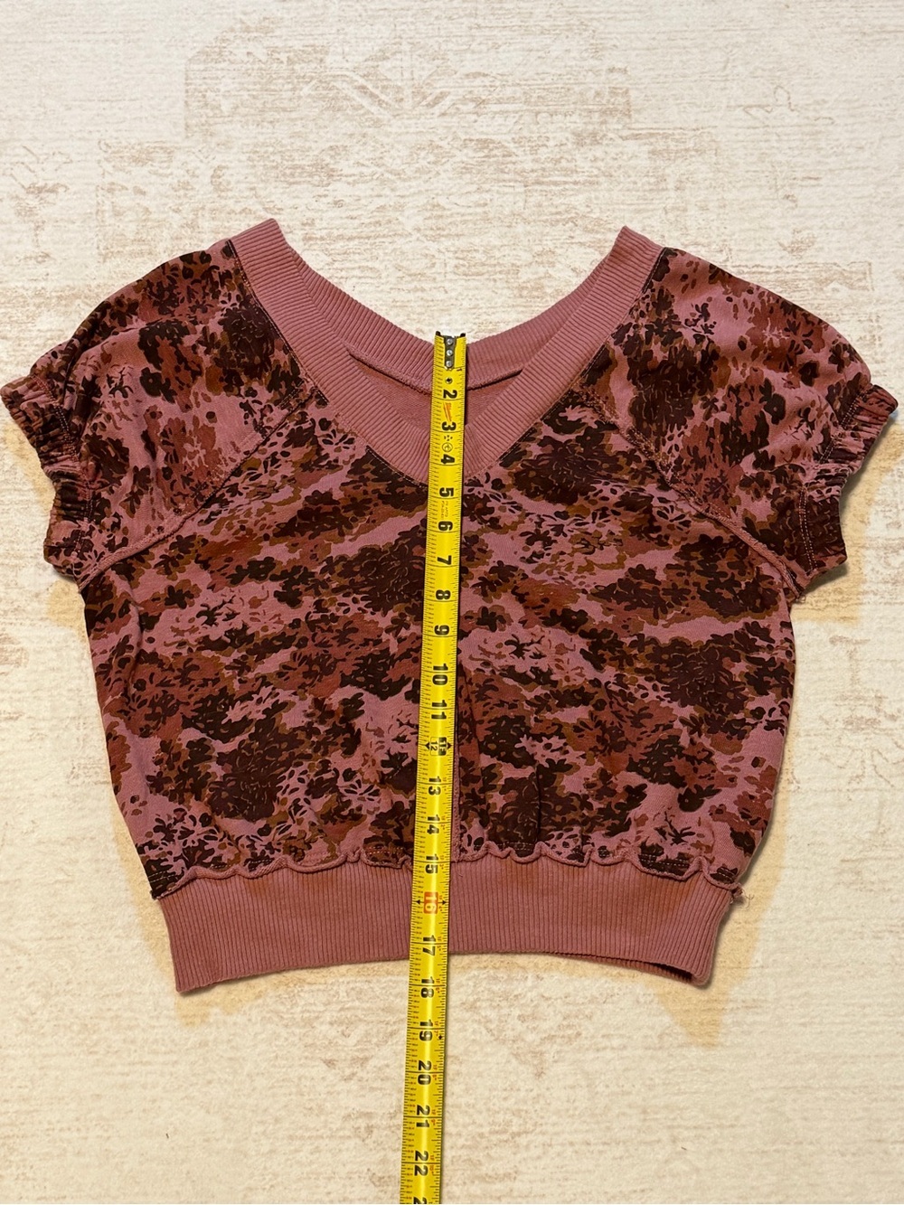 Pilcro Dusty Rose Floral V-Neck Cropped Top - Picture 8 of 8